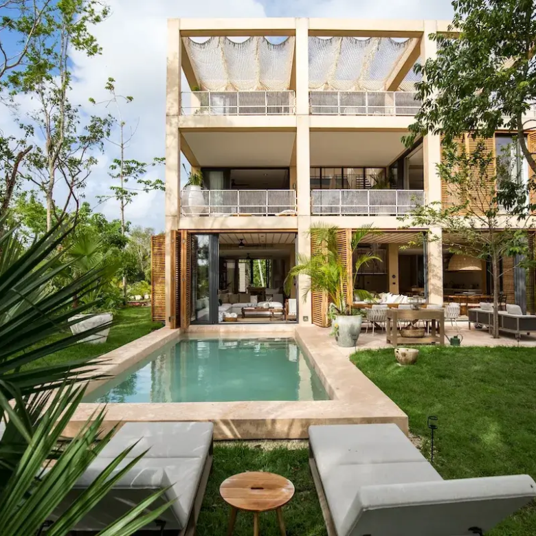 Palm Villas at Corasol: Villas for sale in Playa del Carmen