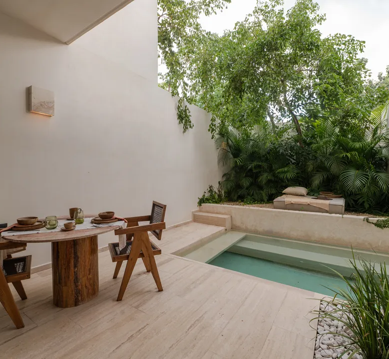 Bacab: Studio and 1-bedroom condos for sale in La Veleta, Tulum