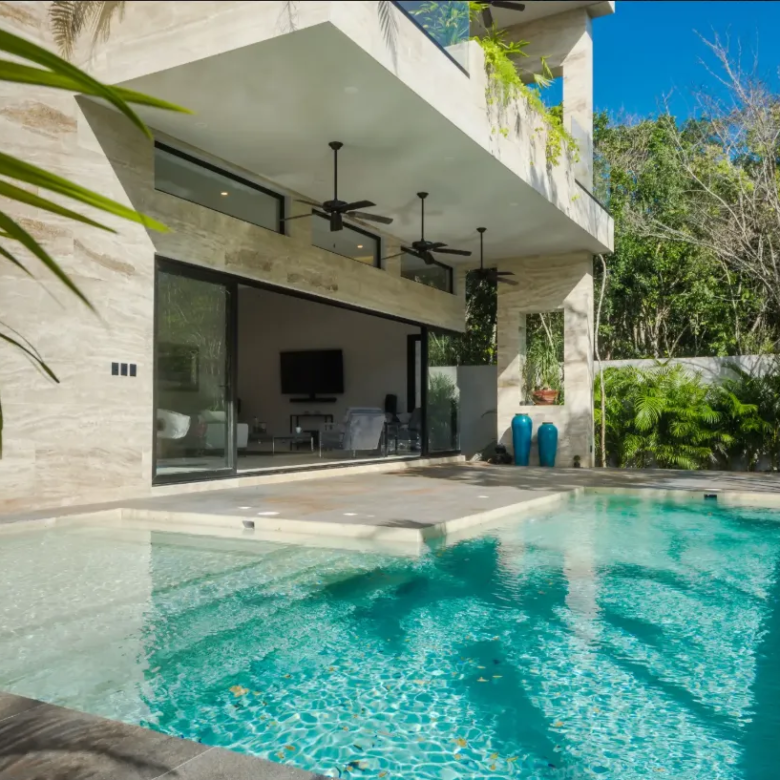 Casa Bindi: 3-to-4-Bedroom Villa in Región 15, Tulum