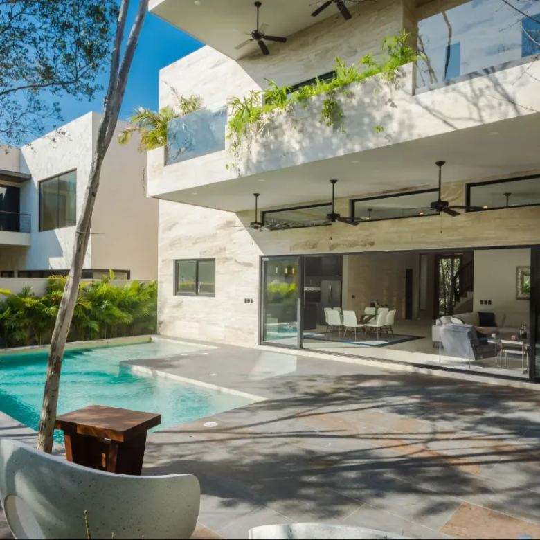 Casa Bindi: 3-to-4-Bedroom Villa in Región 15, Tulum