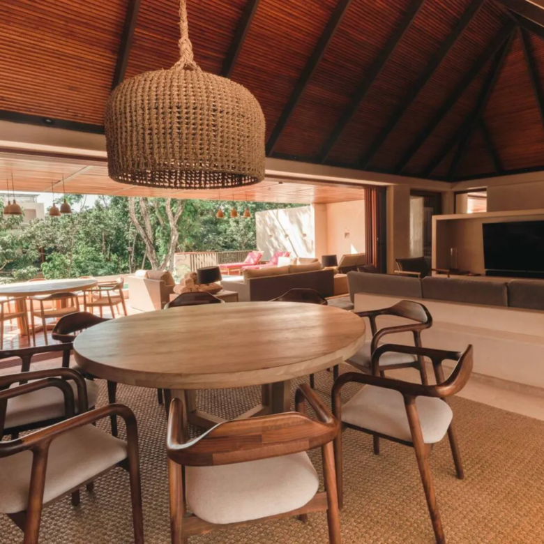 Casa Rossa: 4-Bedroom Villa by Guillermo Alcocer in Holistika, Tulum