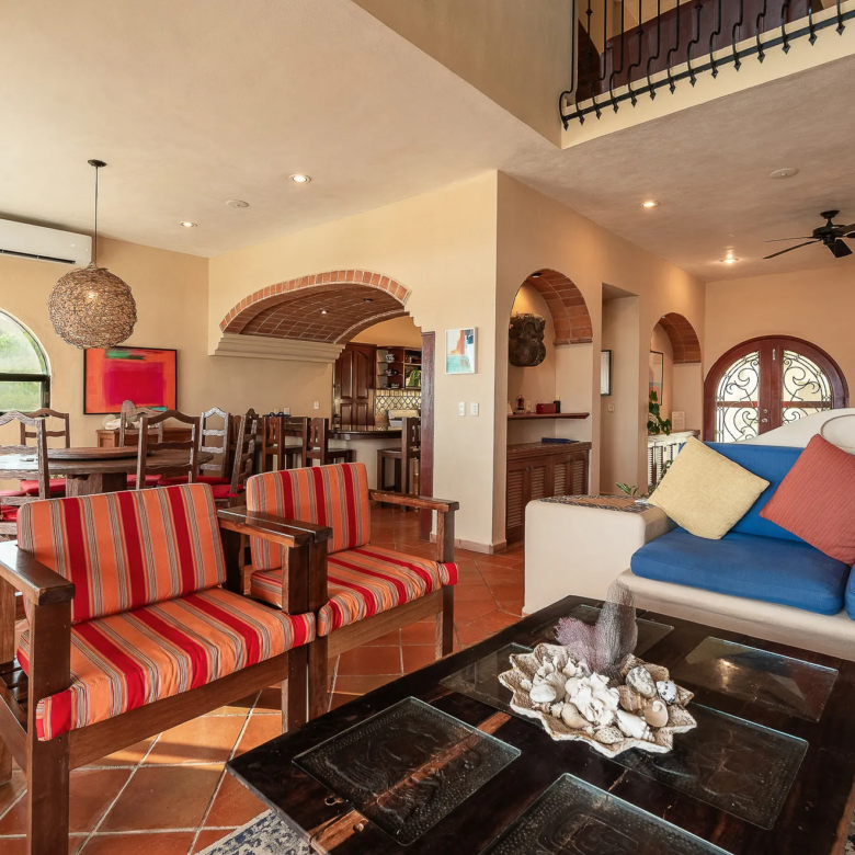 Casa Tres Palmeras: 4-Bedroom Beachfront Villa in Tankah Bay