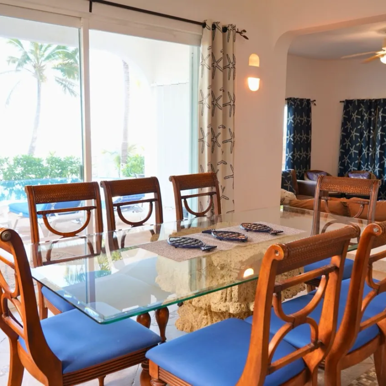 4-Bedroom Beachfront Villa in Puerto Morelos