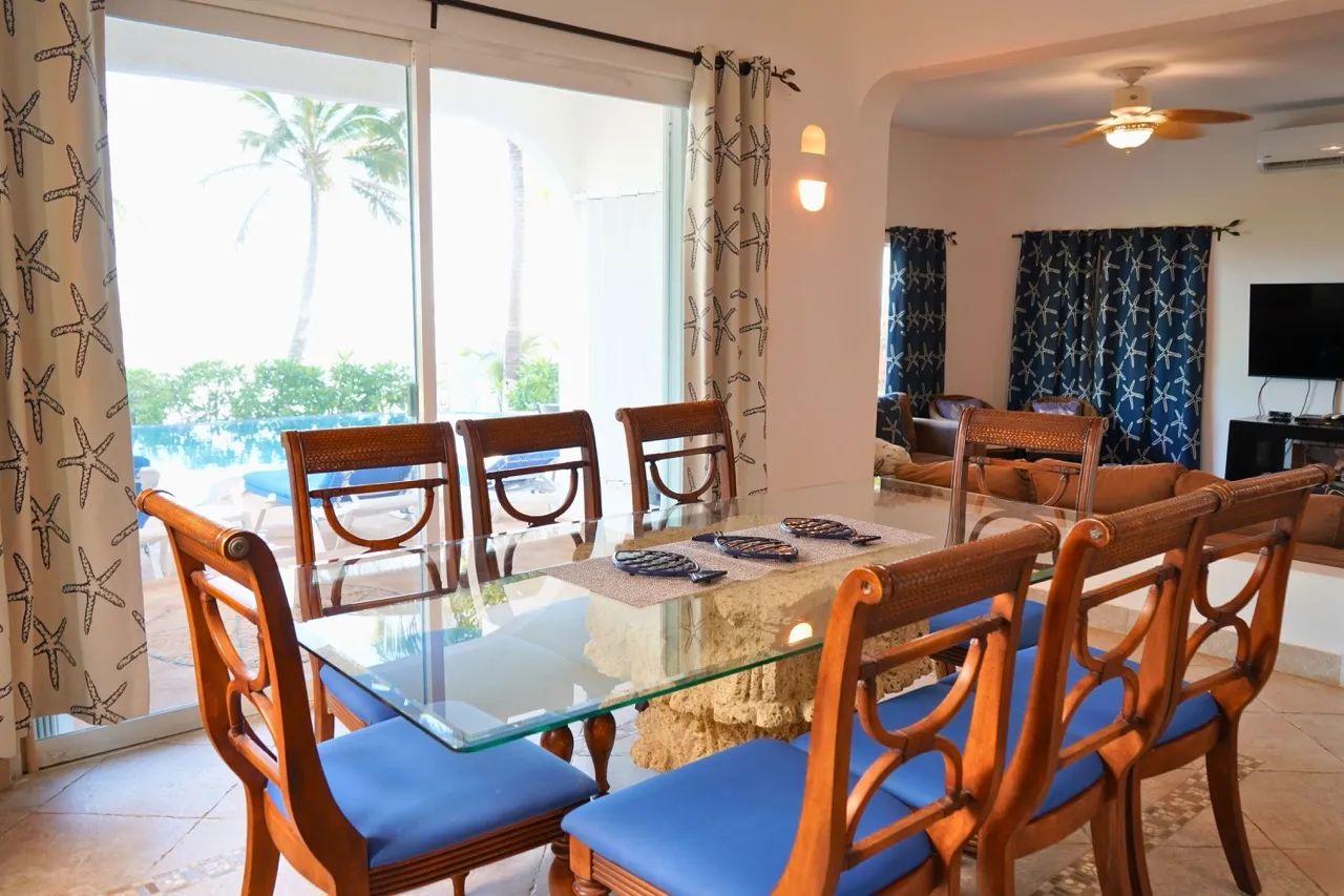 4-Bedroom Beachfront Villa in Puerto Morelos
