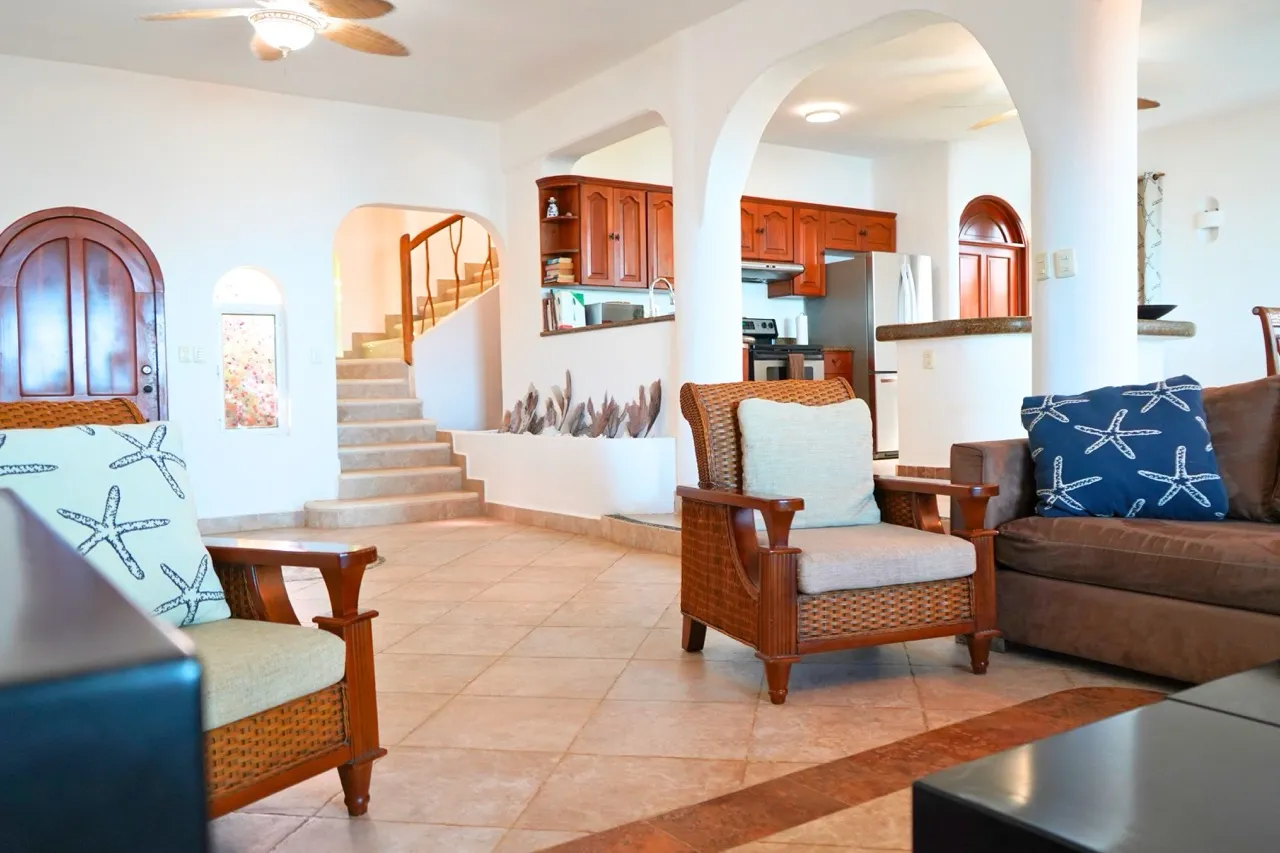 4-Bedroom Beachfront Villa in Puerto Morelos