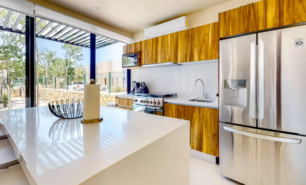 Edena 94, Tulum: 3-Bedroom Townhouse with Rooftop Terrace