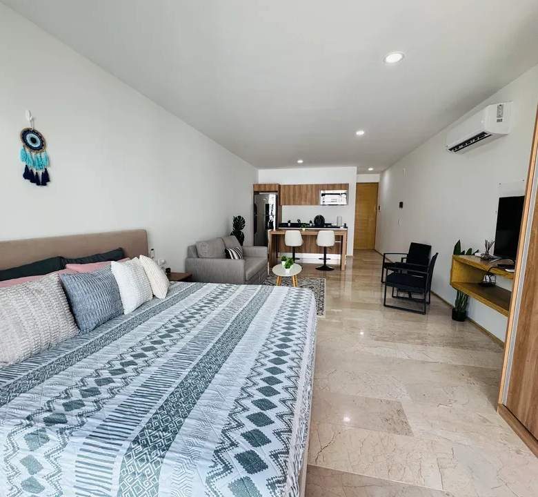 Menesse Coco Beach, Playa del Carmen: Studio Condo
