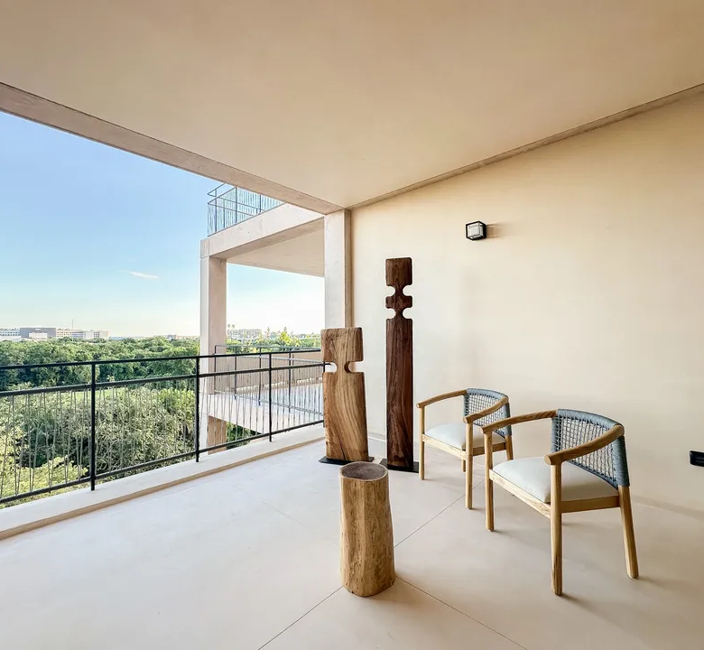 The Village Corasol 5-404: 2-Bedroom Condo, Playa del Carmen