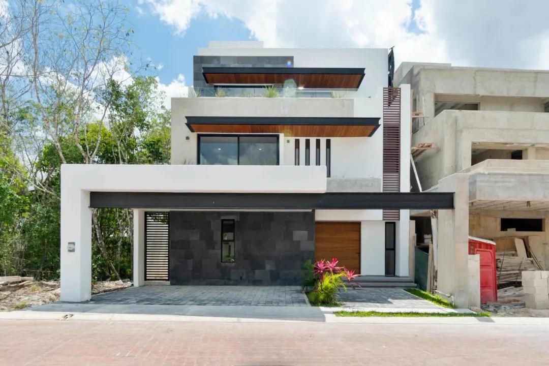 5-Bedroom Villa with a pool in Vía Cumbres, Cancún