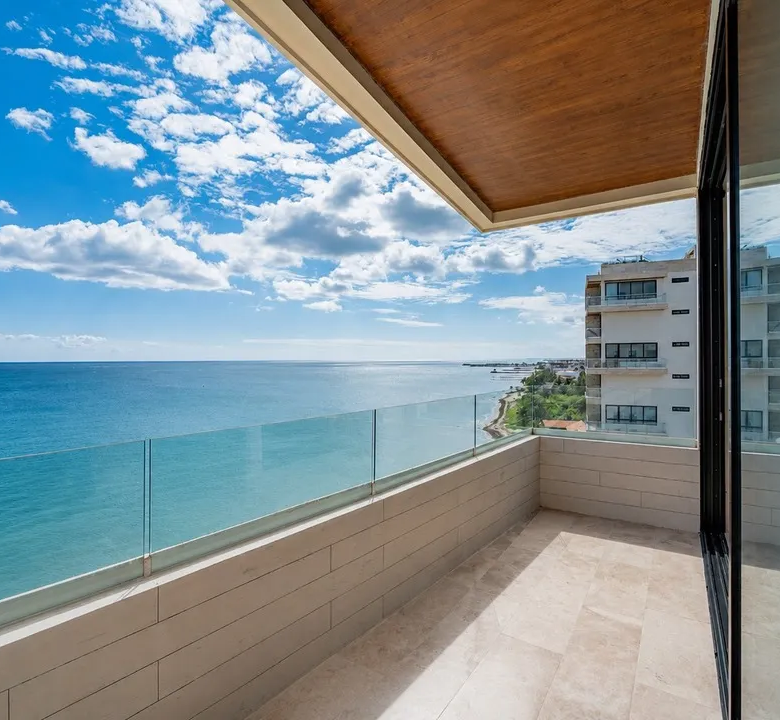 Distrito Puerto 2-Bedroom Beachfront Condo in Puerto Morelos