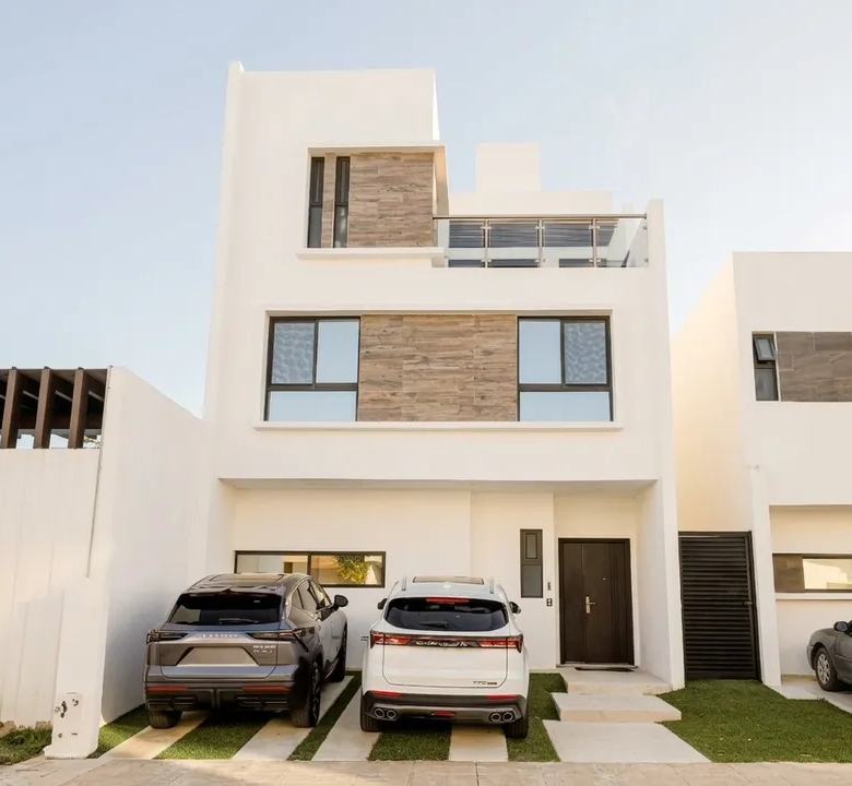 3-Bedroom Villa in El Encuentro, Playa del Carmen