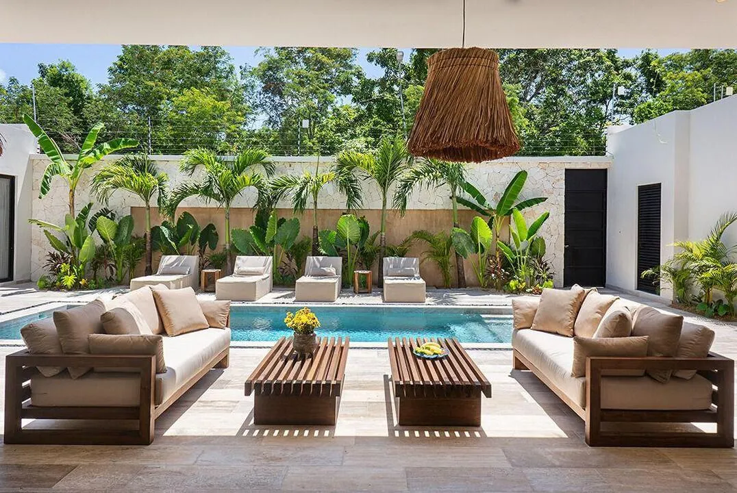 4-bedroom-villa-centro-tulum-lounge-14 Private pool and garden terrace at the Centro Tulum villa