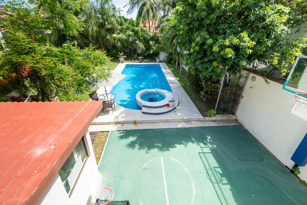 5-Bedroom Villa with Pool in Paseos del Mar, Cancún
