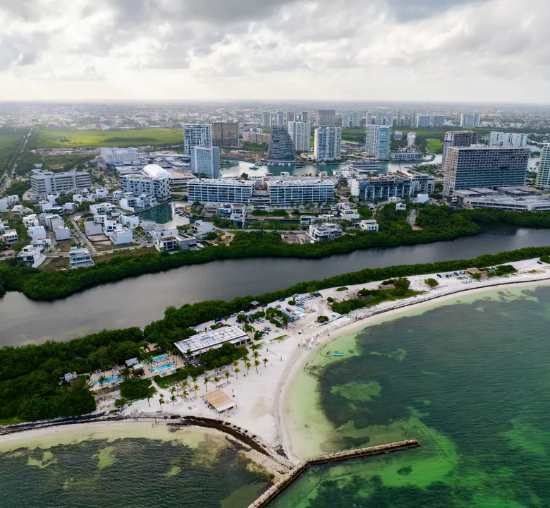 ALBA Puerto Cancún Marina 3 and 4 Bedroom Condos