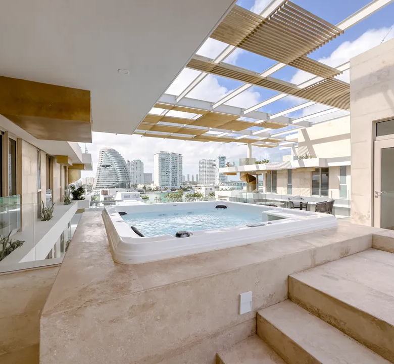 ALBA Puerto Cancún Marina 3 and 4 Bedroom Condos