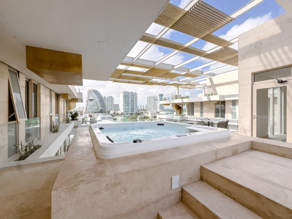 ALBA Puerto Cancún Marina 3 and 4 Bedroom Condos