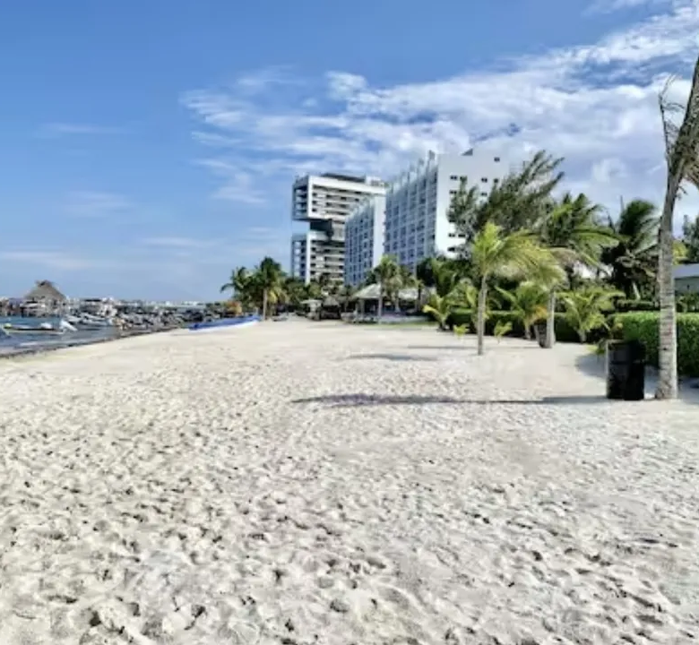 Amara 2-Bedroom Beachfront Condo in Cancún