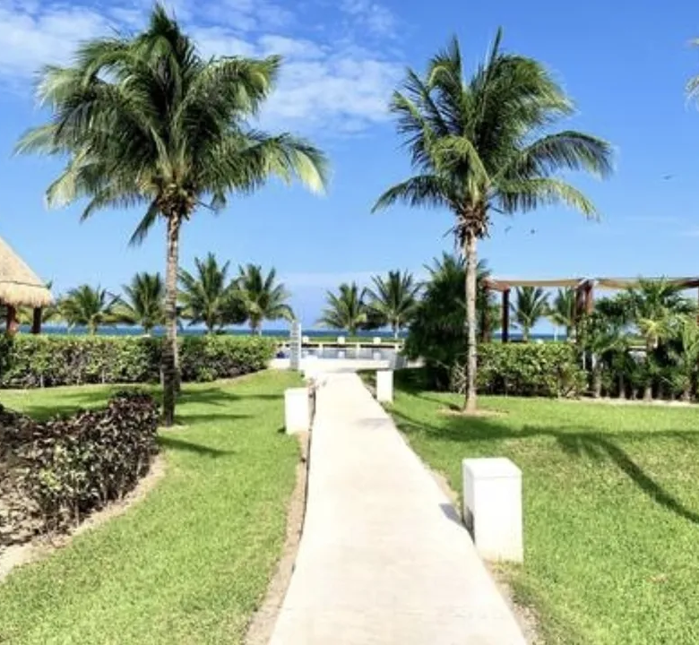 Amara 2-Bedroom Beachfront Condo in Cancún