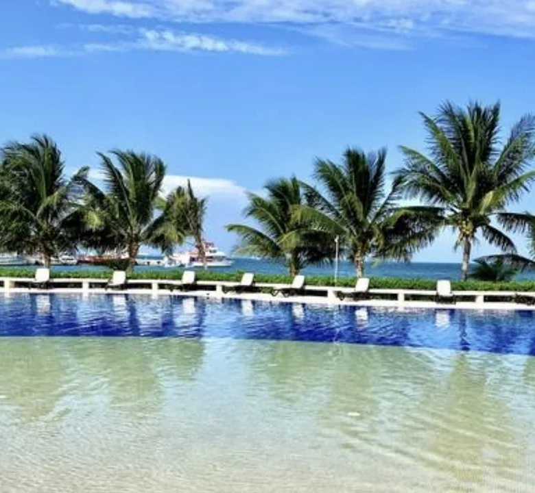 Amara 2-Bedroom Beachfront Condo in Cancún