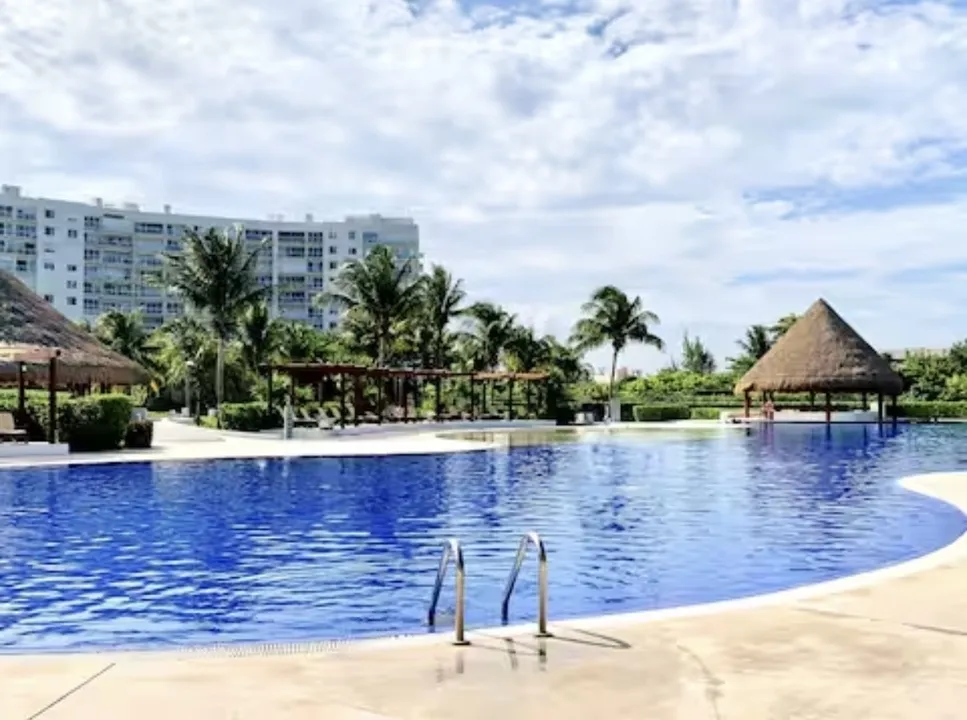 Amara 2-Bedroom Beachfront Condo in Cancún