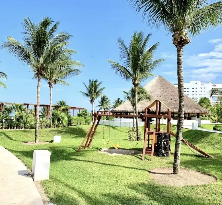 Amara 2-Bedroom Beachfront Condo in Cancún