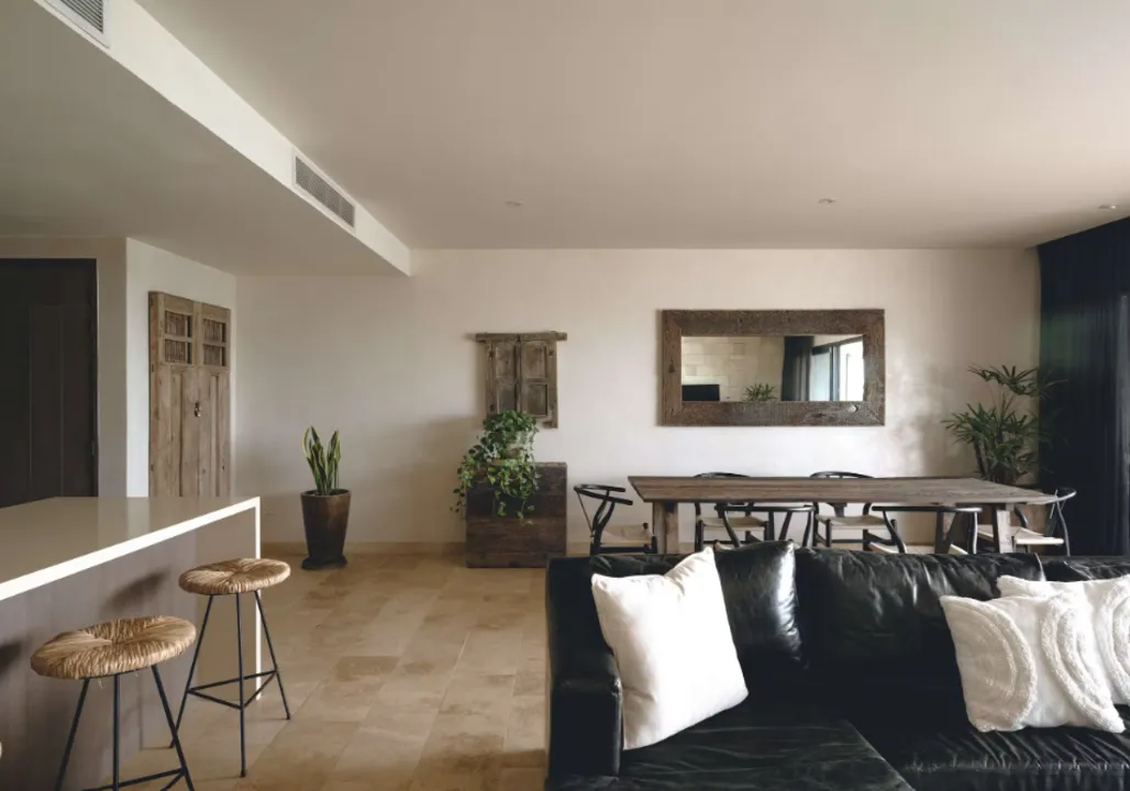 Antal: 3-Bedroom Oceanfront Residence with Private Rooftop in Tankah Bay, Tulum