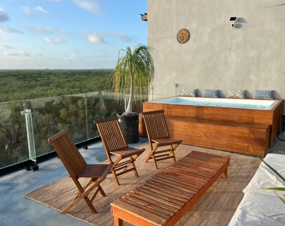 Antal: 3-Bedroom Oceanfront Residence with Private Rooftop in Tankah Bay, Tulum