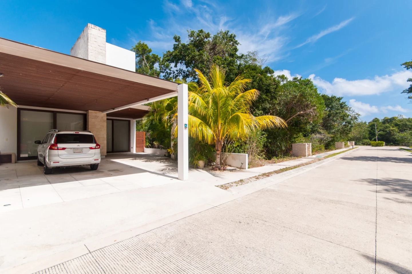 Casa Bahamas, Tulum Country Club: 3-Bedroom Villa with Heated Poo