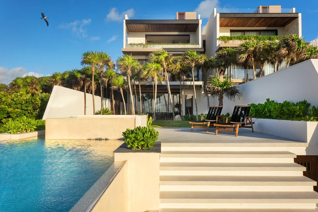 casa-vani-beachfront-villa-tankah-bay-tulum-facade-01 Casa Vani 4-bedroom beachfront villa in Tankah Bay Tulum