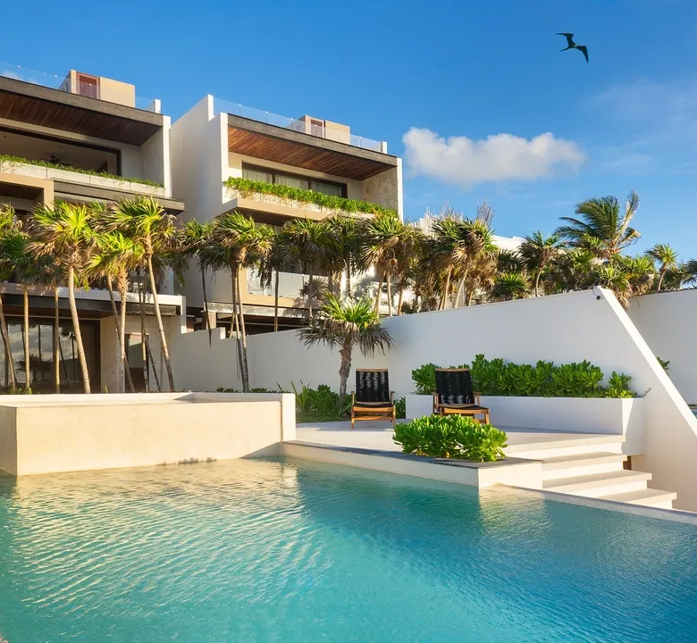 Casa Vani: Exceptional 4-Bedroom Beachfront Villa in Tankah Bay