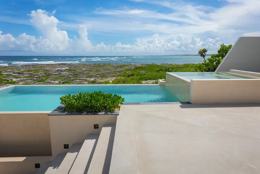 Casa Vani: Exceptional 4-Bedroom Beachfront Villa in Tankah Bay
