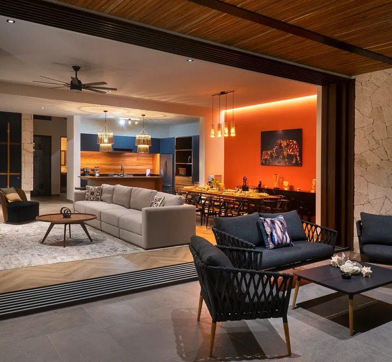 Casa Vani: Exceptional 4-Bedroom Beachfront Villa in Tankah Bay