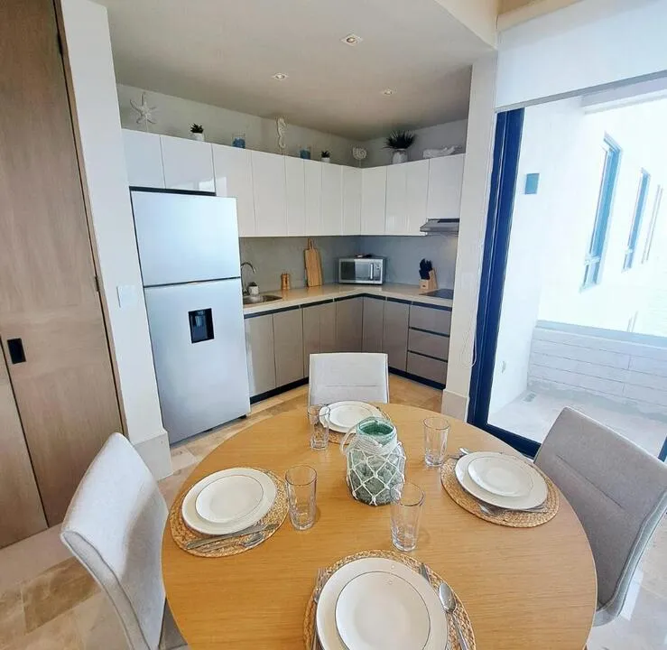 Distrito Puerto 401: 2-Bedroom Beachfront Condo in Puerto Morelos