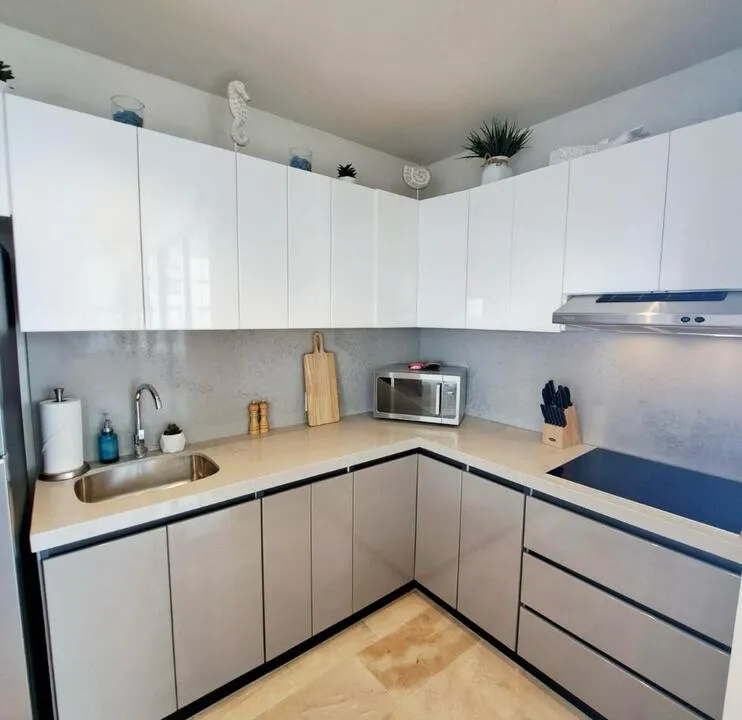Distrito Puerto 401: 2-Bedroom Beachfront Condo in Puerto Morelos