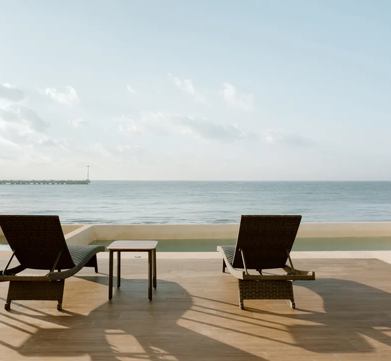 Distrito Puerto 1 and 2 Bedroom Beachfront Condos in Puerto Morelos