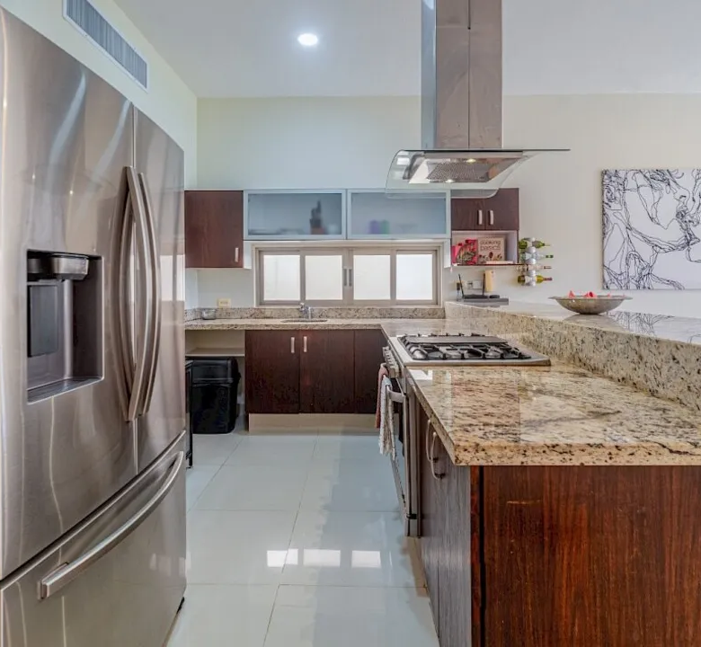 La Cima 2-Bedroom Golf-View Condo in Puerto Aventuras