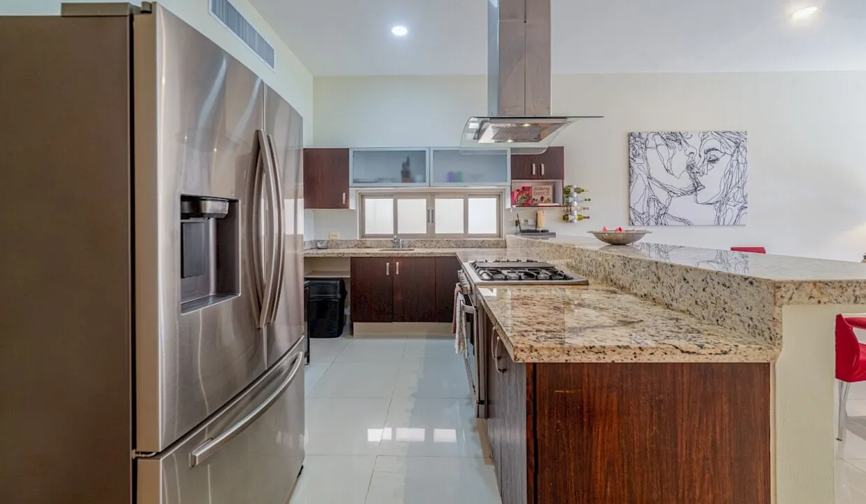 La Cima 2-Bedroom Golf-View Condo in Puerto Aventuras