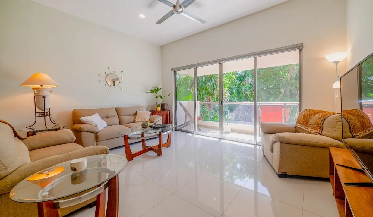 La Cima 2-Bedroom Golf-View Condo in Puerto Aventuras