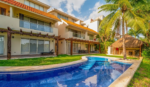 La Cima boutique complex pool in Puerto Aventuras