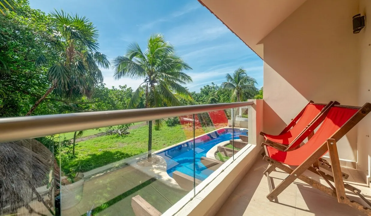 La Cima 2-Bedroom Golf-View Condo in Puerto Aventuras