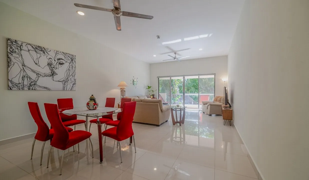 La Cima 2-Bedroom Golf-View Condo in Puerto Aventuras