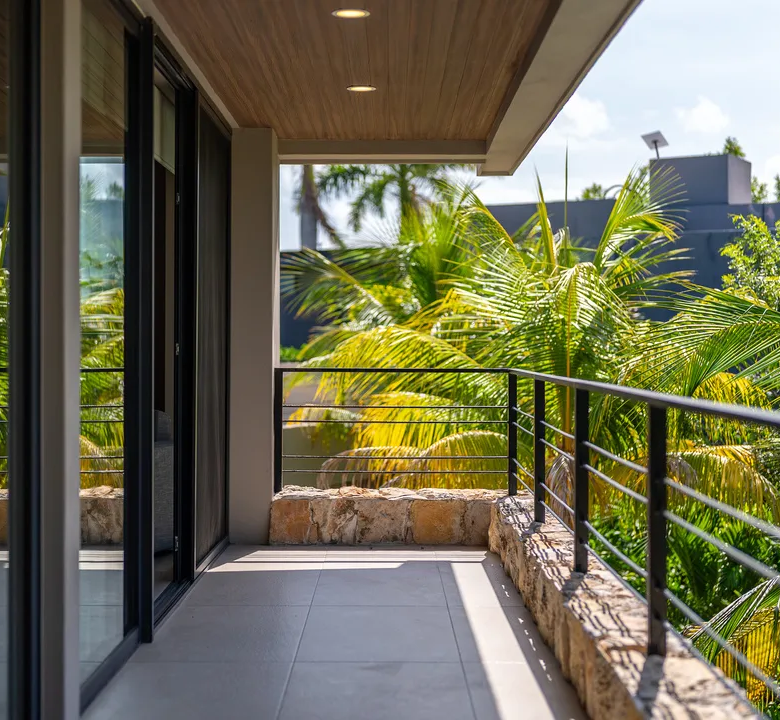 Lakefront 4-Bedroom Villa in Lagos del Sol, Cancún
