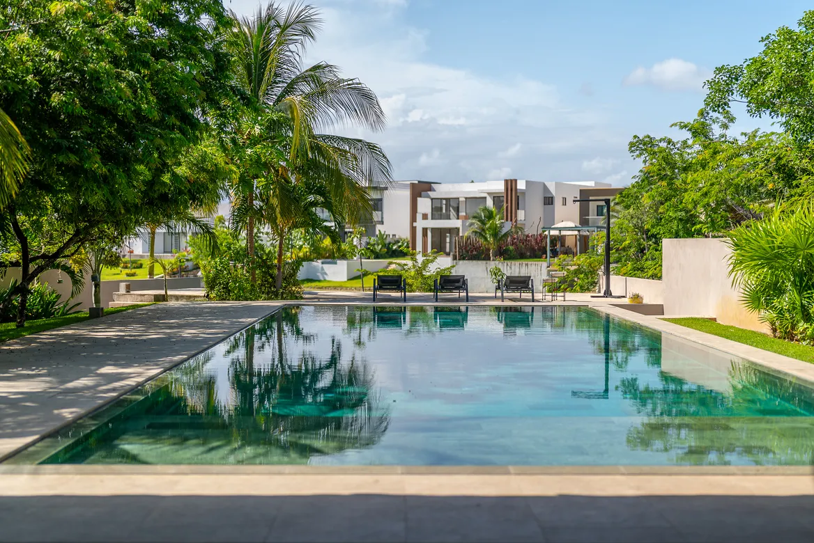 Lakefront 4-Bedroom Villa in Lagos del Sol, Cancún