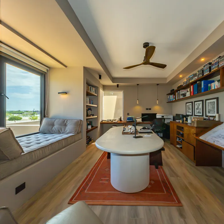 Lakefront 4-Bedroom Villa in Lagos del Sol, Cancún