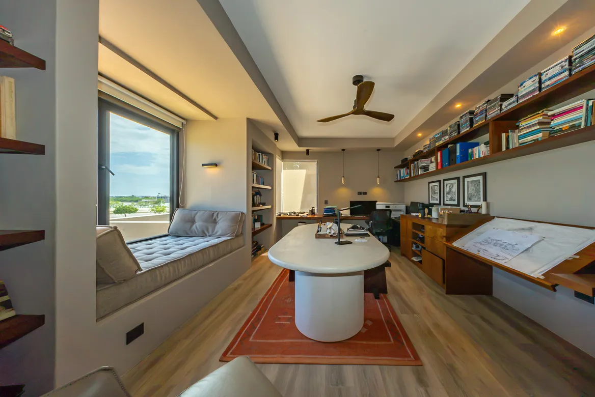 Lakefront 4-Bedroom Villa in Lagos del Sol, Cancún