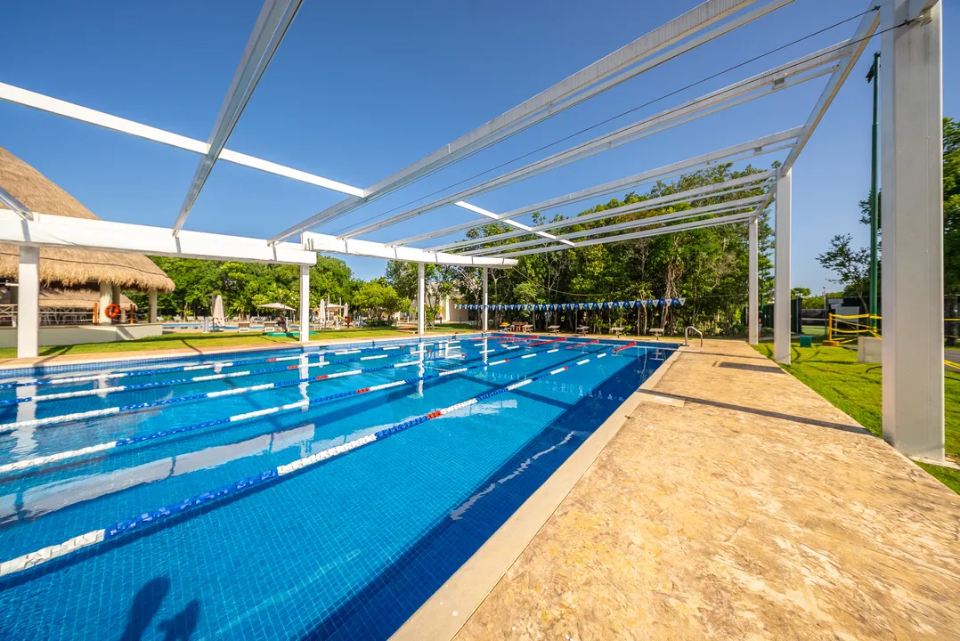 Lakefront 4-Bedroom Villa in Lagos del Sol, Cancún
