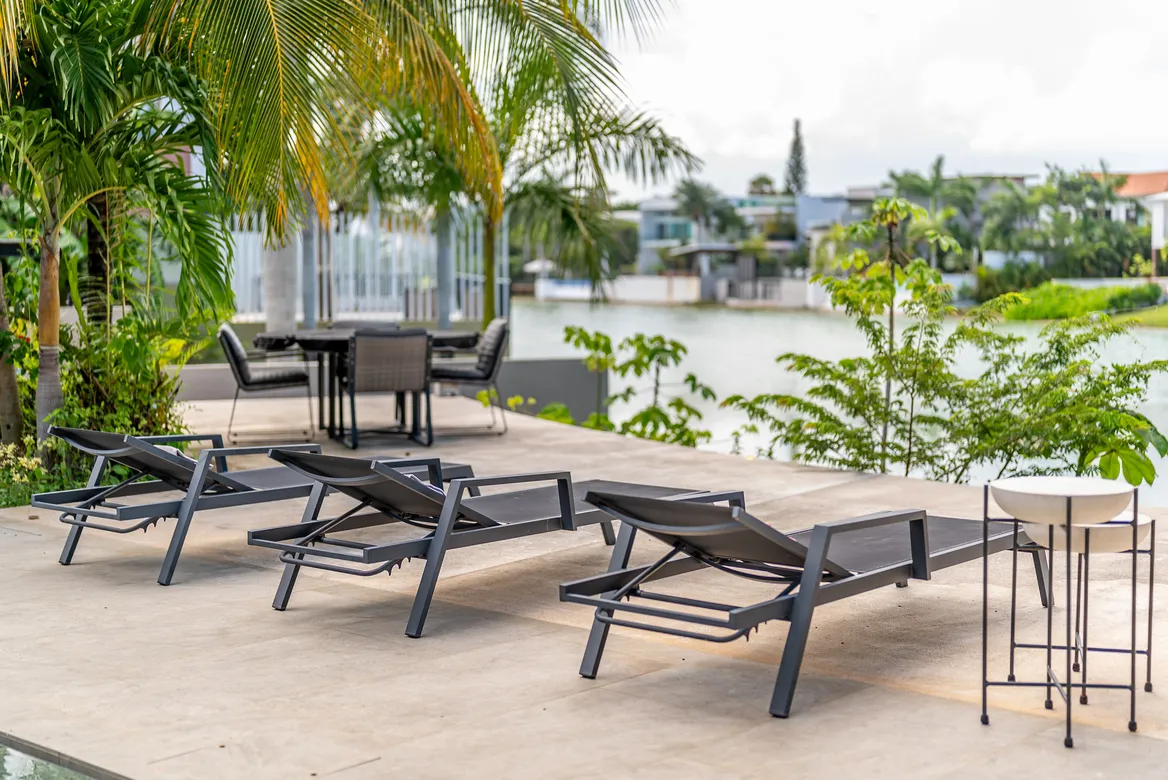Lakefront 4-Bedroom Villa in Lagos del Sol, Cancún