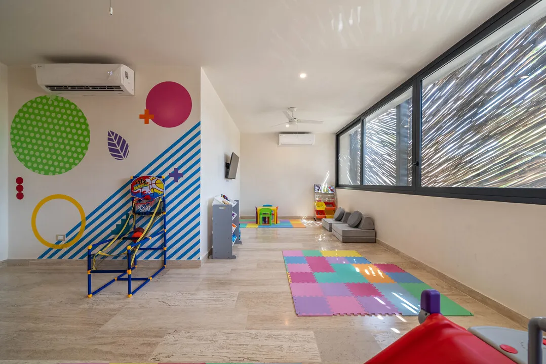 María: 1, 2 & 3-Bedroom Condos in Aldea Zama, Tulum