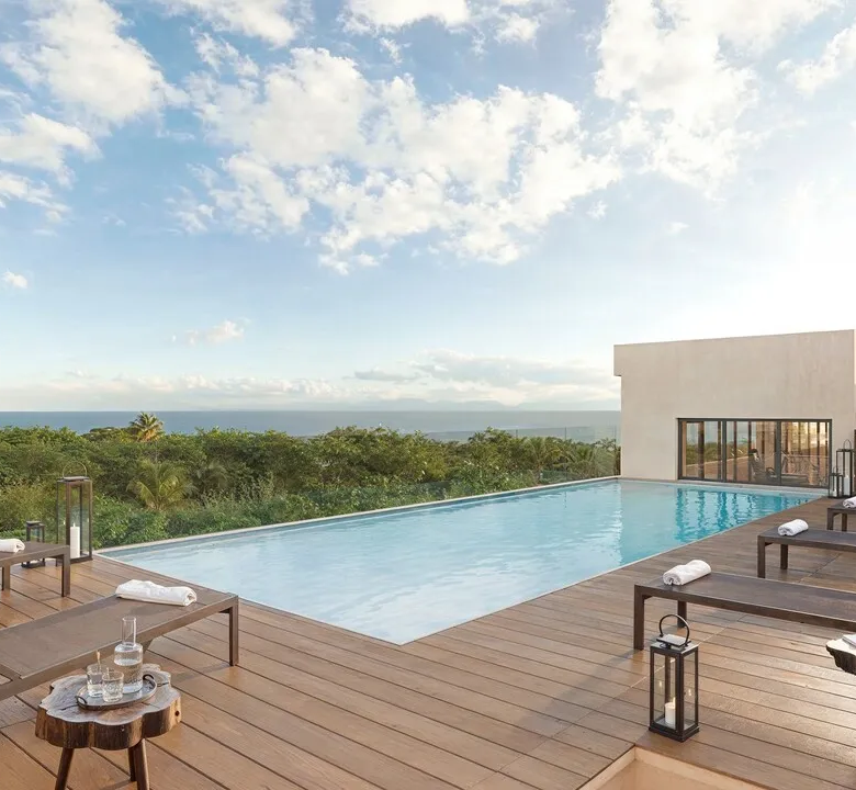 Nálu Sea Living Studio to 4-Bedroom Condos in Puerto Morelos