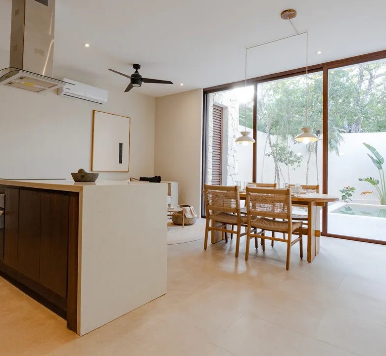 Retiro: Townhouses and Villas in La Veleta, Tulum